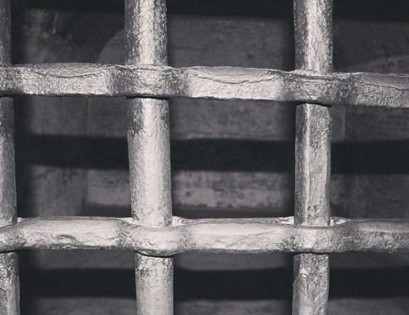 Начальника свердловского наркоконтроля оставили под стражей