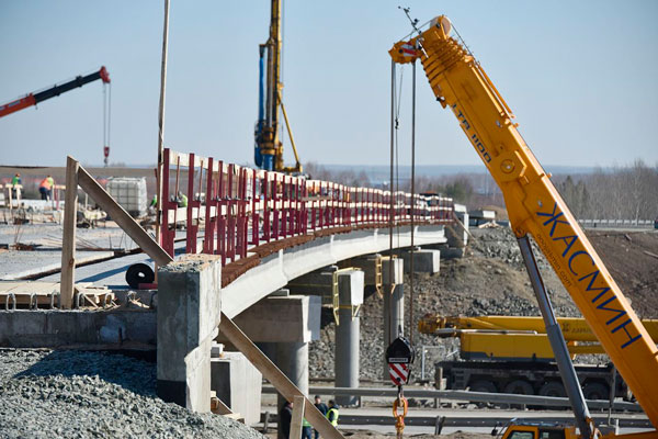 Машины поедут по закольцованному ЕКАДу до конца года