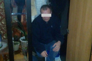 Лжеминер в шкафу-купе