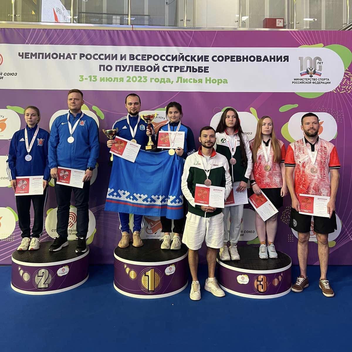 Ямальские спортсмены завоевали награды на Всероссийских соревнованиях по пулевой стрельбе Ямальские спортсмены завоевали награды на Всероссийских соревнованиях по пулевой стрельбе