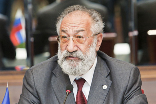 Артур Чилингаров меняет Совет Федерации на Арктику