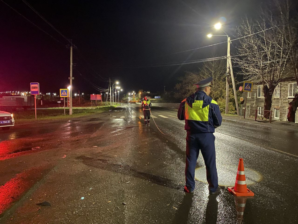 В Ирбите мужчина погиб под колёсами машины  | В Ирбите «Лада» задавила мужчину 