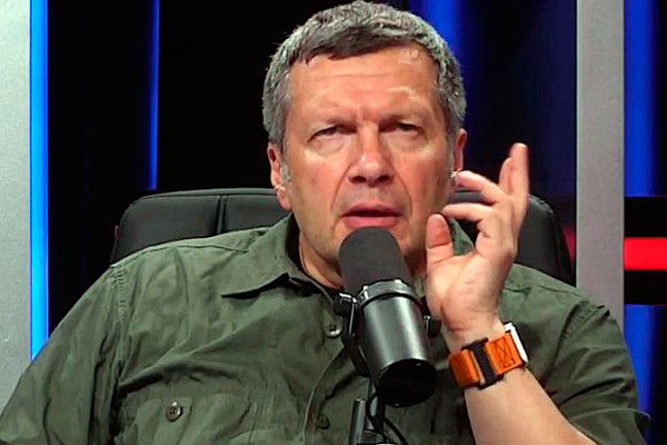 Уральские депутаты пожаловались главе ВГТРК на пропагандиста Владимира Соловьева