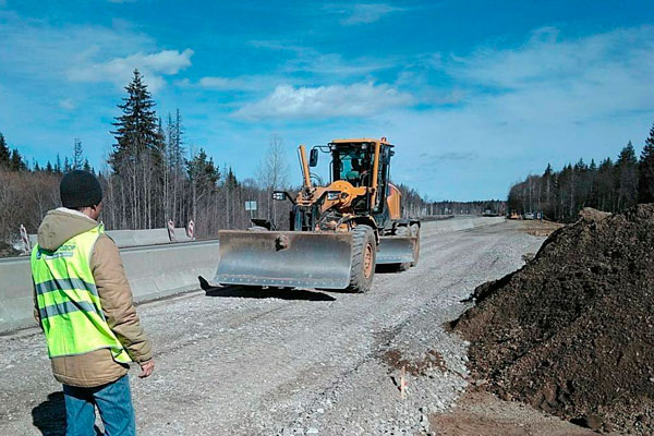 Участки капитального ремонта трассы Р-242 подготовлены для укладки асфальтобетона Участки капитального ремонта трассы Р-242 подготовлены для укладки асфальтобетона