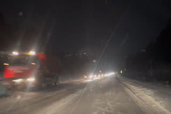 Из-за снегопада в Свердловской области произошло 23 ДТП. Девять человек пострадали и двое погибли