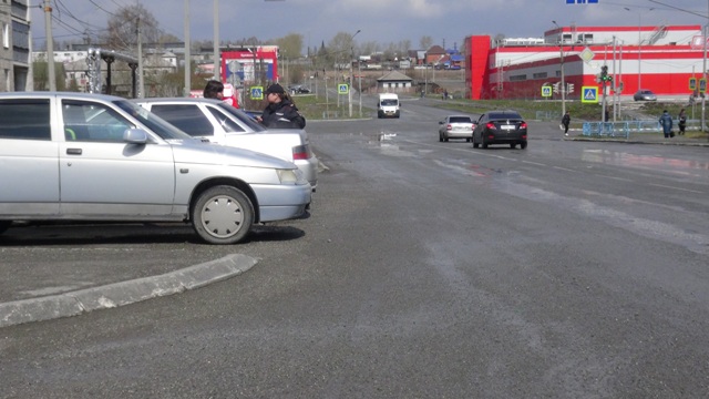 В Свердловской области нарушения ПДД родителями, идущими вместе с детьми, рассматриваются на специальных комиссиях В Свердловской области нарушения ПДД родителями, идущими вместе с детьми, рассматриваются на специальных комиссиях