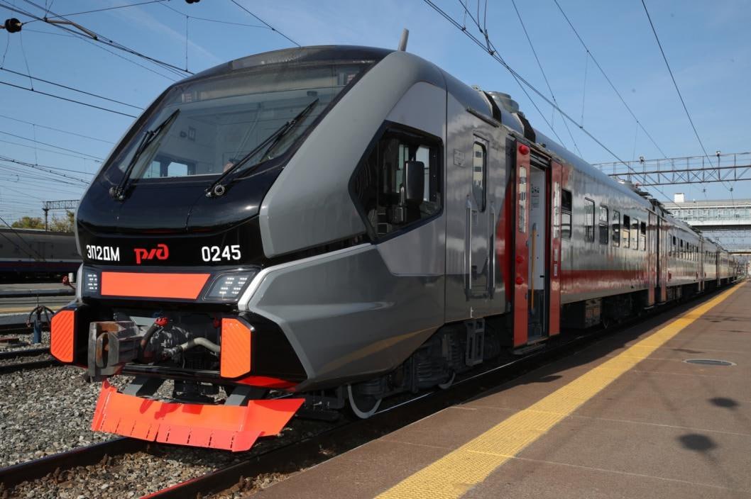 На Урале запустят современный электропоезд почти на 600 мест На Урале запустят современный электропоезд почти на 600 мест