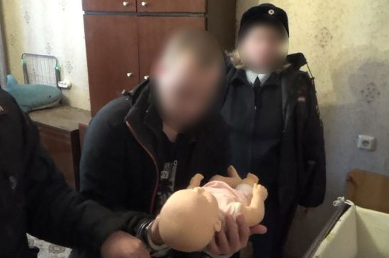 Плач ребёнка стал причиной убийства: трагедия в Новоуральске | В Новоуральске мужчина убил двухмесячного сына