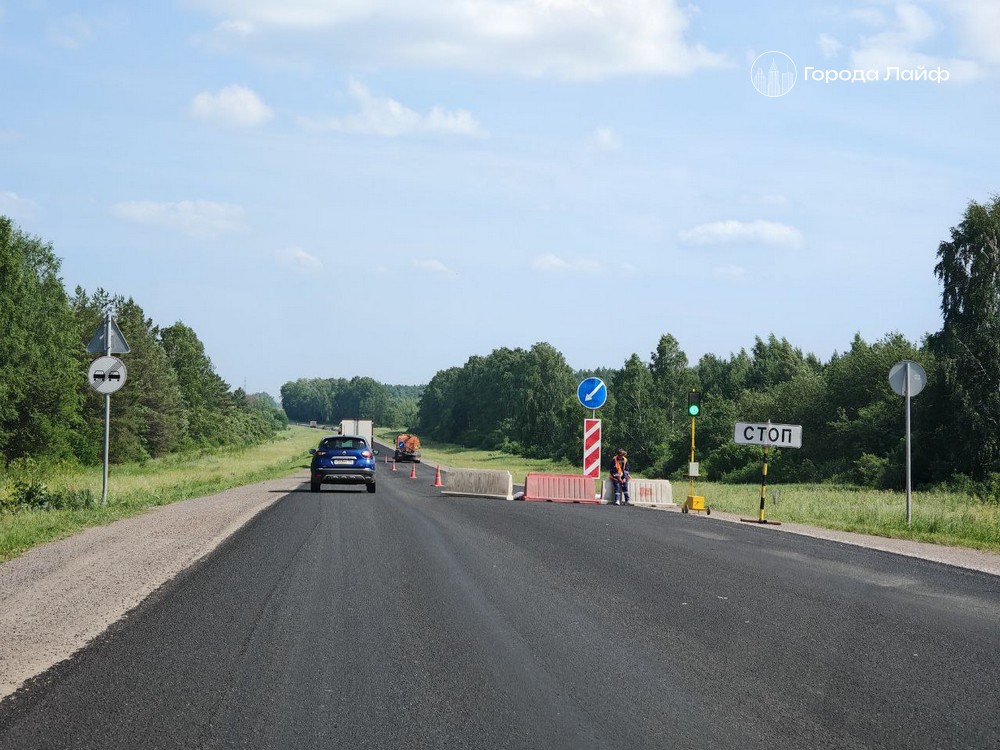 Капремонт Режевского тракта: новые полосы, освещение и остановки без перекрытий | Режевской тракт получит полосы обгона и освещение в 2026 году