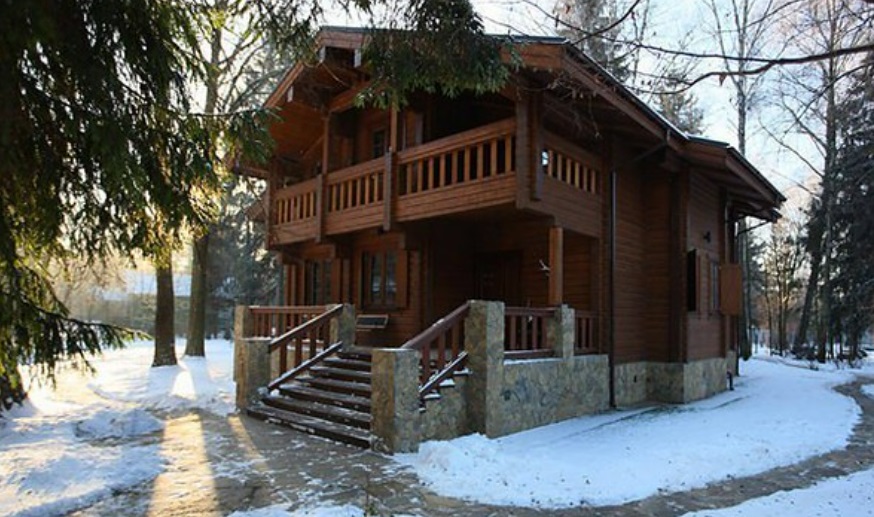 Загородные дома в Свердловской области за год в среднем подорожали на 28%