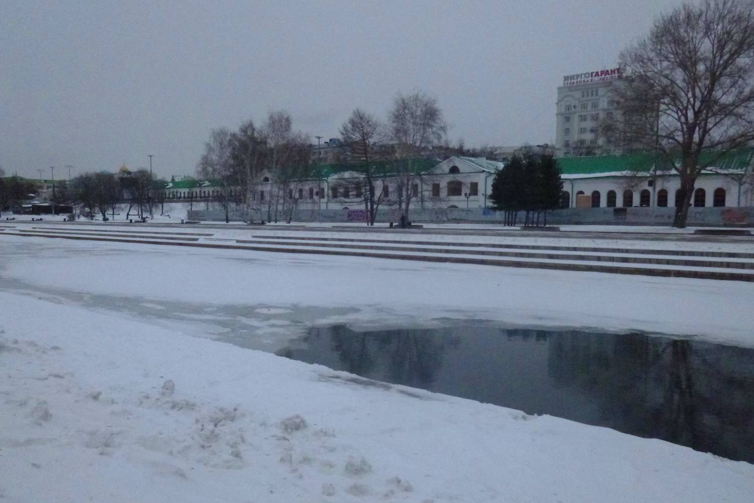 В Екатеринбурге автовладельцам придется забыть о личном транспорте В Екатеринбурге автовладельцам придется забыть о личном транспорте