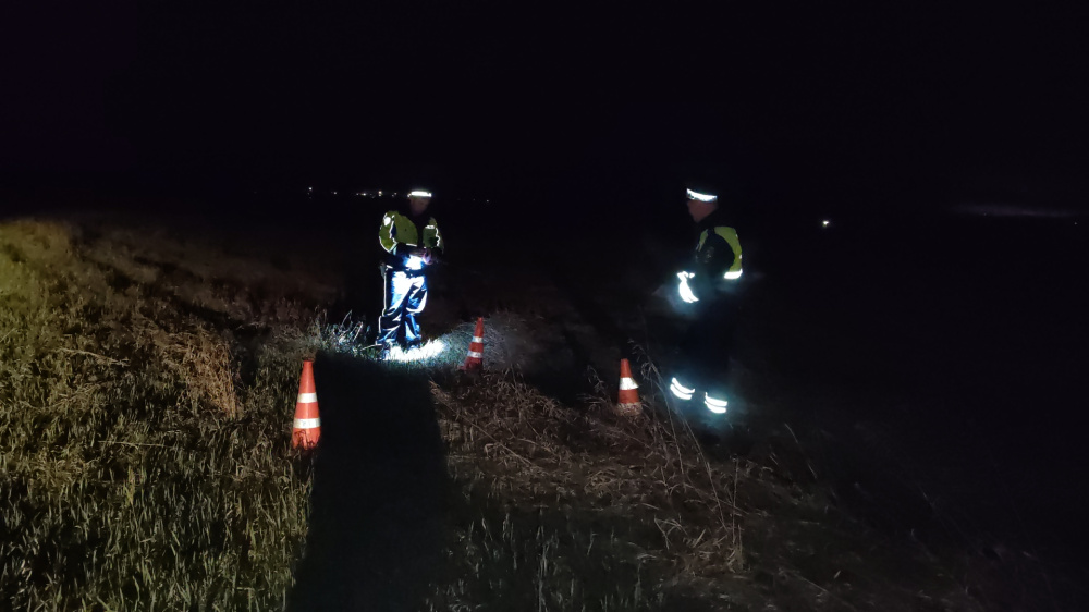 В Невьянском районе на питбайке пострадал девятилетний мальчик  | На Урале опрокинулся питбайк с несовершеннолетними, травмировался ребёнок 