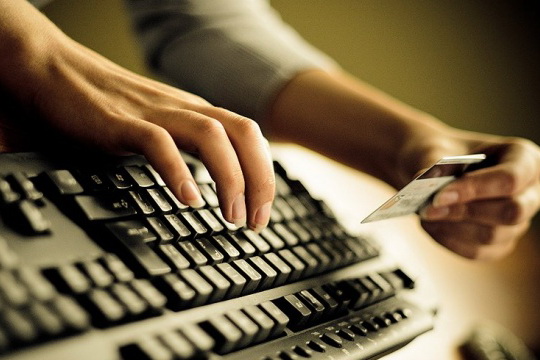 США обвинили троих выходцев РФ в кибермошенничестве