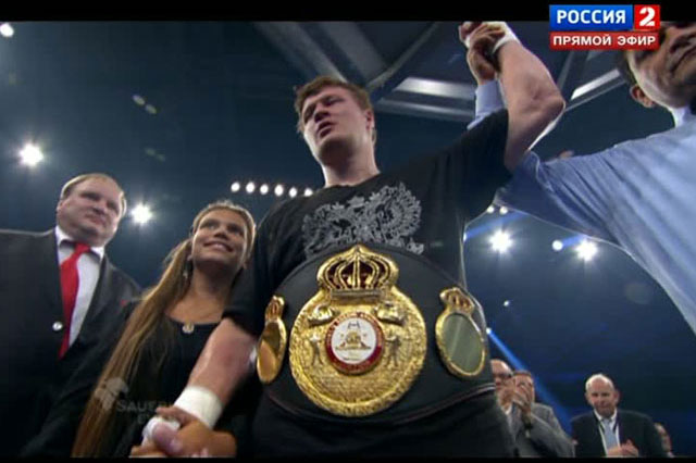 Россиянин Александр Поветкин защитил титул чемпиона WBA