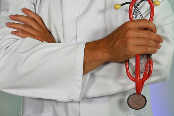 В больнице Ивделя после взрыва газа находятся четыре человека | Четыре человека попали в больницу после взрыва газа в Ивделе В больнице Ивделя после взрыва газа находятся четыре человека | Четыре человека попали в больницу после взрыва газа в Ивделе