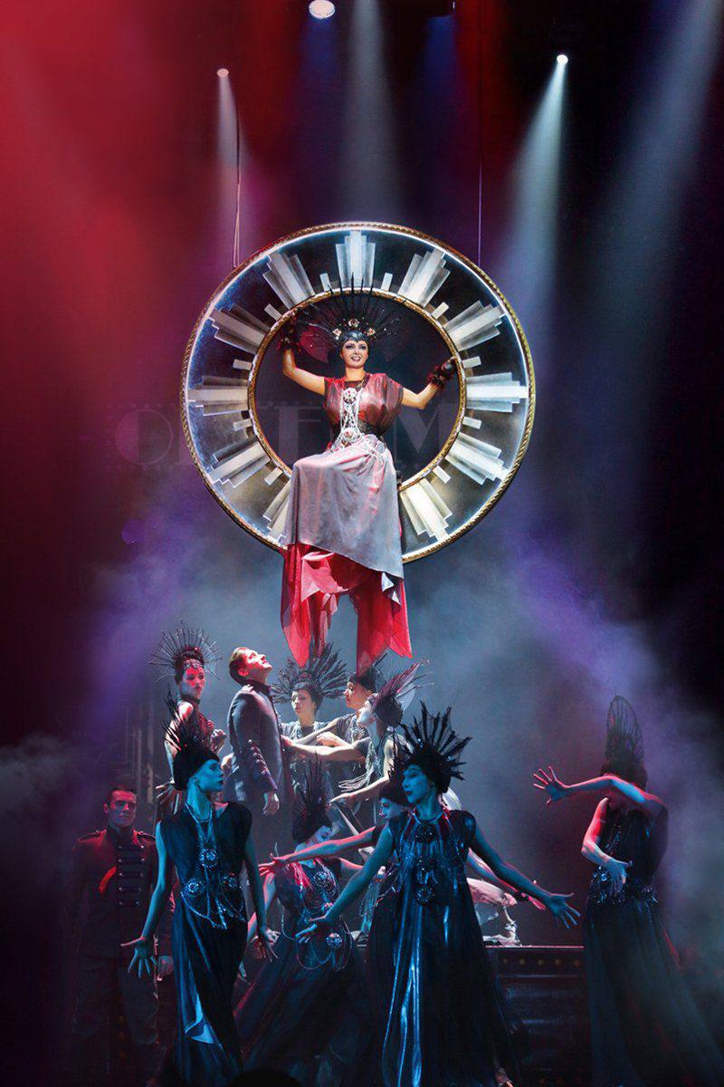 Свердловский театр музыкальной комедии присоединился к масштабной благотворительной акции «Открытый занавес»