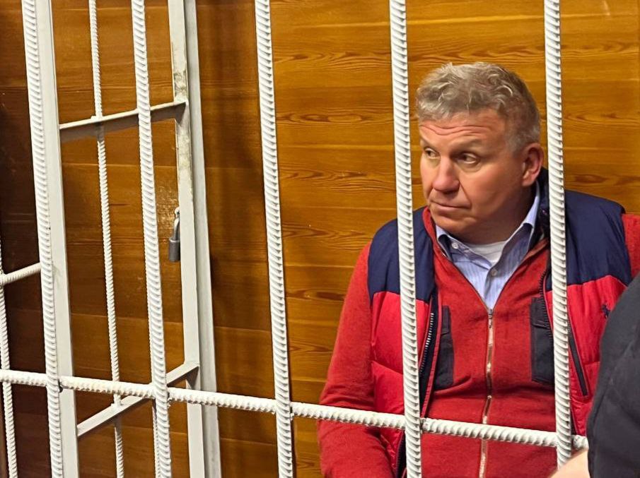 Олигарх Алексей Бобров арестован судом до 15 ноября | Суд Екатеринбурга отправил олигарха Алексея Боброва в СИЗО Олигарх Алексей Бобров арестован судом до 15 ноября | Суд Екатеринбурга отправил олигарха Алексея Боброва в СИЗО