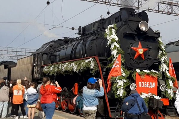 Ретропоезд «Эшелон Победы» прибыл в Екатеринбург Ретропоезд «Эшелон Победы» прибыл в Екатеринбург