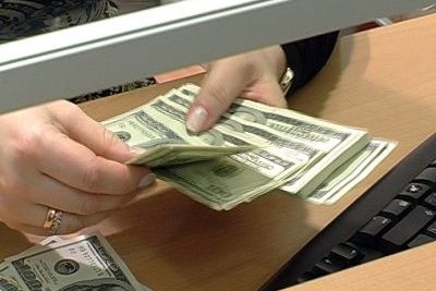 Курс доллара превысил отметку в 38 рублей Курс доллара превысил отметку в 38 рублей