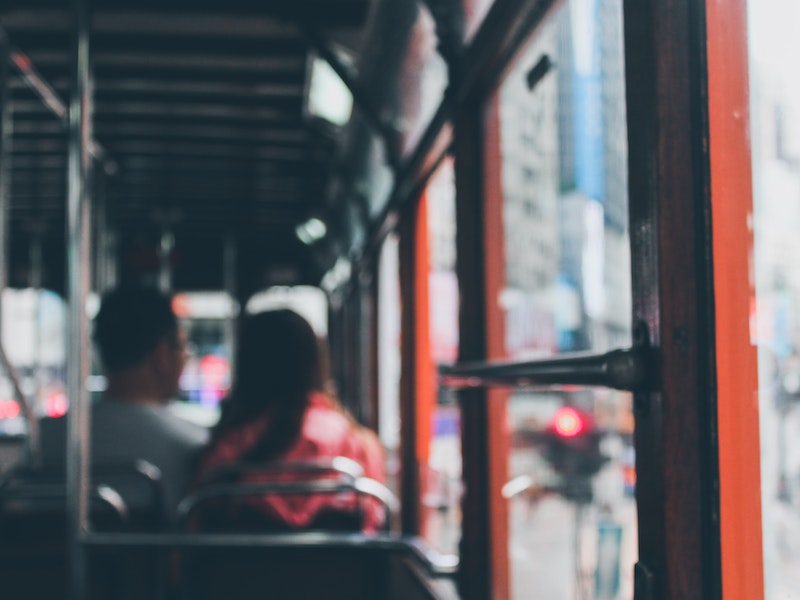 Тюменцы пожаловались на водителя автобуса, ушедшего на остановке в магазин | Водитель тюменской маршрутки попался на угрозах пассажирке