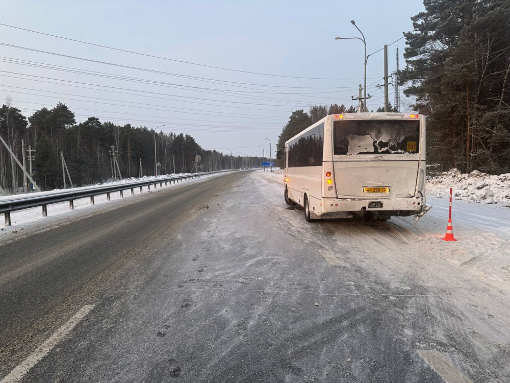 На тюменской трассе женщина погибла в ДТП | В ДТП под Тюменью погибла женщина На тюменской трассе женщина погибла в ДТП | В ДТП под Тюменью погибла женщина
