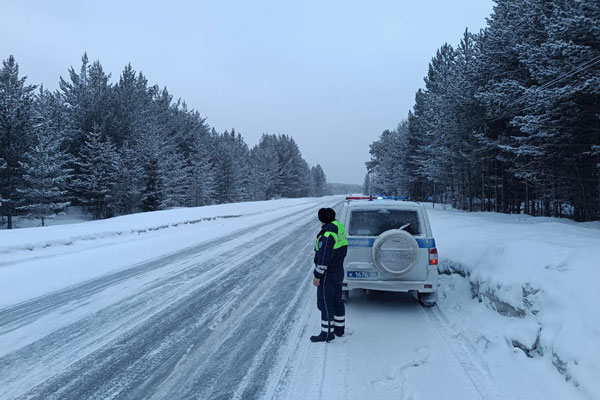 На Урале ГИБДД бьёт тревогу из-за ухудшения погодных условий в северной части региона