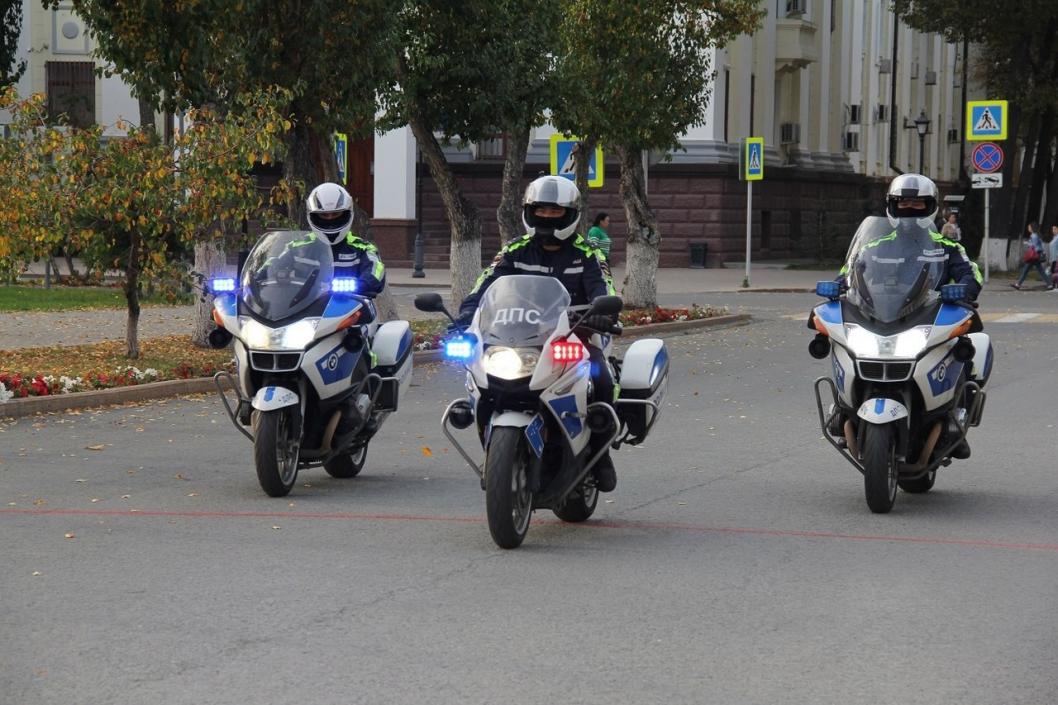 Тюменские автоинспекторы помогли спасти ребенку жизнь