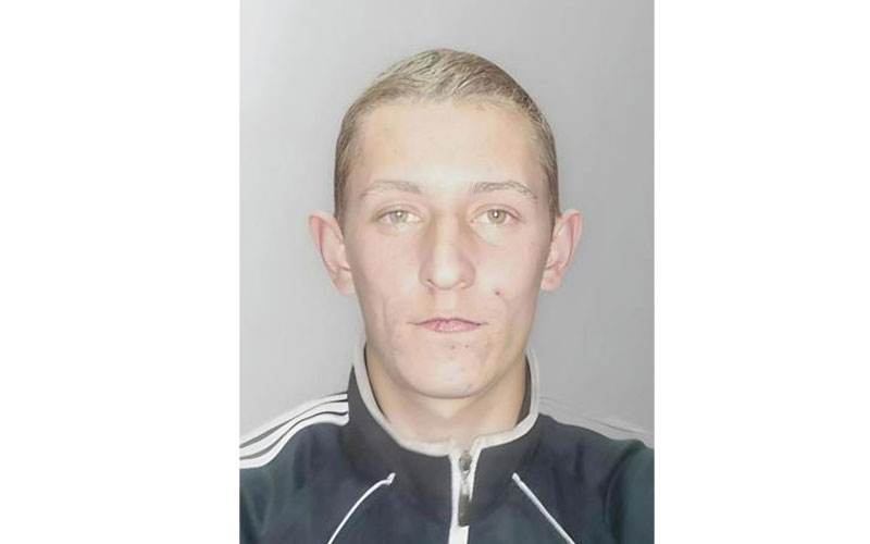 В Свердловской области волонтеры ищут 26-летнего Евгения Воинкова | Отряд волонтеров ищет пропавшего без вести 26-летнего жителя Урала