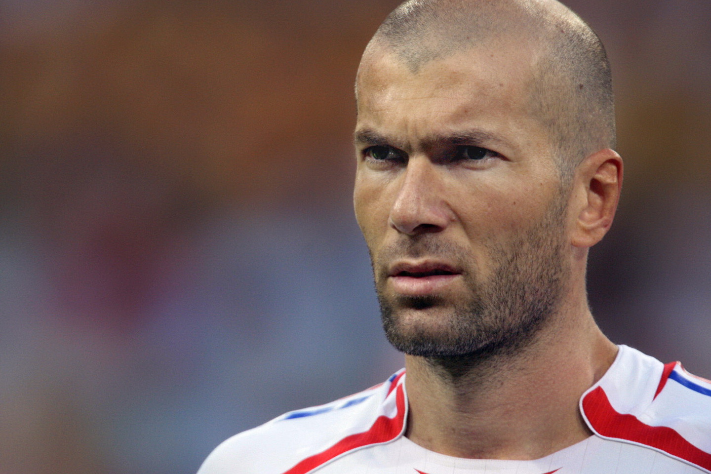 Зинедин Зидан дисквалифицирован Зинедин Зидан дисквалифицирован