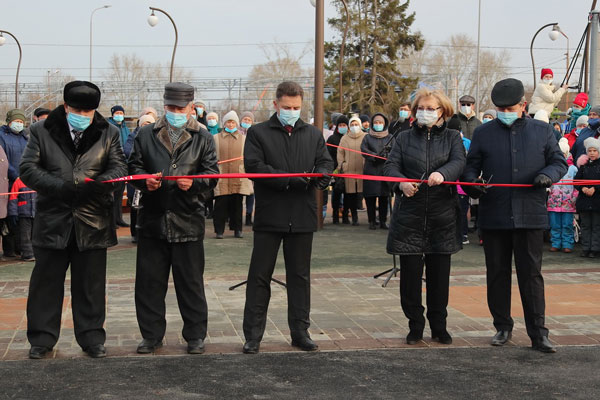 Первый этап реконструкции парка культуры в Богдановиче завершен