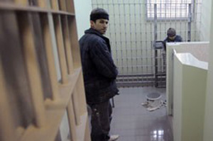 В ИК-6 в Копейске нашли подпольный цех по изготовлению сабель