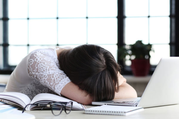 Сомнолог назвал одну из причин набора лишнего веса | Названо одно из последствий нарушения сна Сомнолог назвал одну из причин набора лишнего веса | Названо одно из последствий нарушения сна