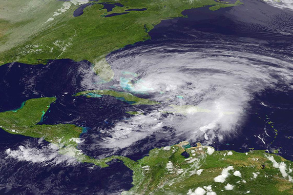 Ураган «Сэнди» вплотную приблизился к США