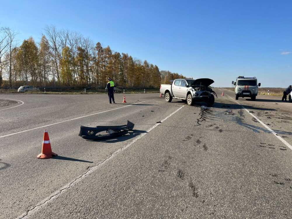 Один человек погиб и двое пострадали в ДТП под Каменском-Уральским  | В ДТП на Урале погиб человек, ещё двое пострадали 