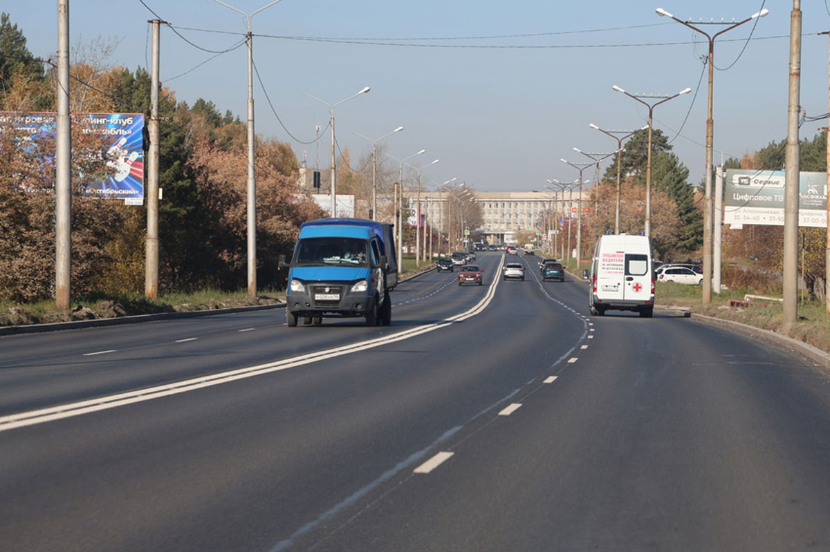 В Каменске-Уральском отложили нанесение дорожной разметки из-за холода | Разметку дорог в Каменске-Уральском отложили из-за погоды