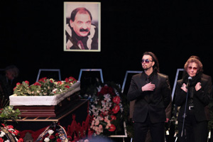 Народного артиста Илью Олейникова похоронили в Санкт-Петербурге