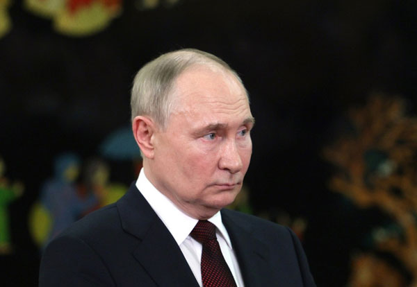 Путин запретил автоматически увеличивать стоимость электроэнергии в России  | Владимир Путин наложил запрет на автоматический рост электроэнергии 