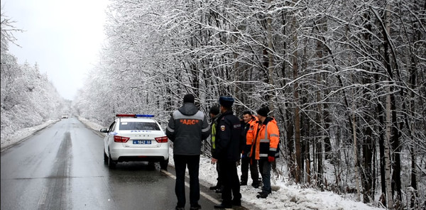 В Свердловской области усилят меры по качественному содержанию дорог в зимний период В Свердловской области усилят меры по качественному содержанию дорог в зимний период