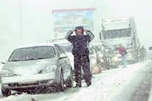 Непогода парализовала движение в Челябинской области