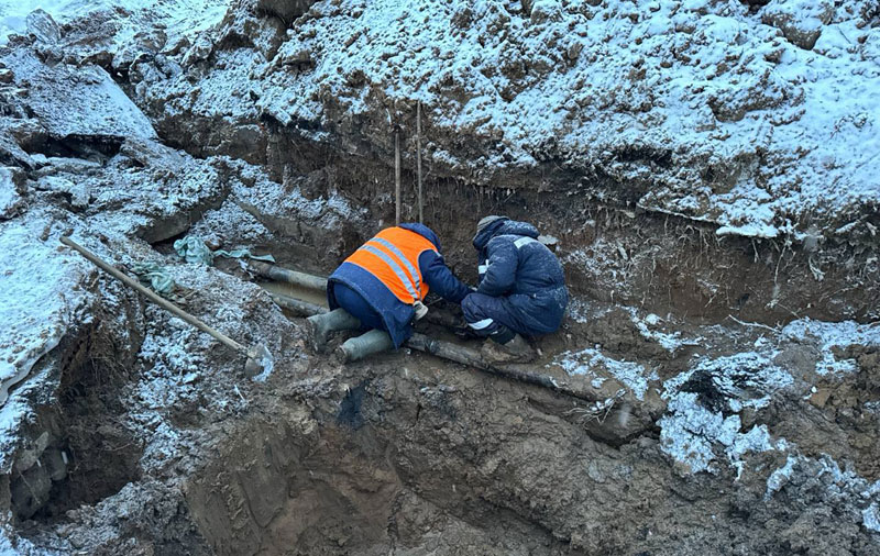 Что происходит с отоплением в посёлке Новый Быт: комментарий властей | В посёлке под Каменском-Уральским устраняют утечки и восстанавливают теплоснабжение