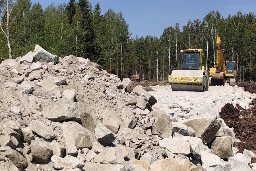 Жители посёлков Исеть и Сагра жалуются на трудности из-за ограничений на дамбе Среднеуральской ГРЭС  | Ограничения на дамбе Среднеуральской ГРЭС аукнулись жителям Сагры и Исети 