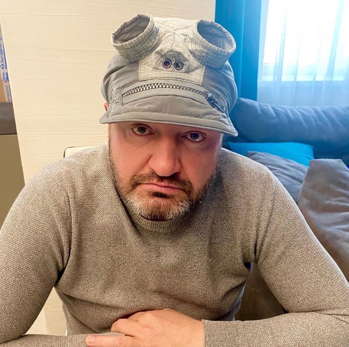 Продюсера «Уральских пельменей» Сергея Ершова ограбили в Екатеринбурге Продюсера «Уральских пельменей» Сергея Ершова ограбили в Екатеринбурге