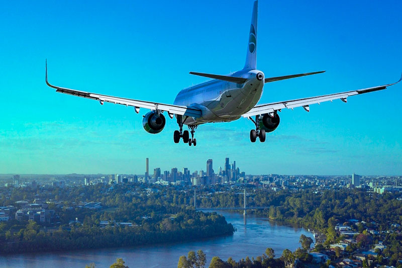 Жителей Нижнего Тагила напугал неизвестный самолёт | На Урале начали проверки из-за неизвестного самолёта