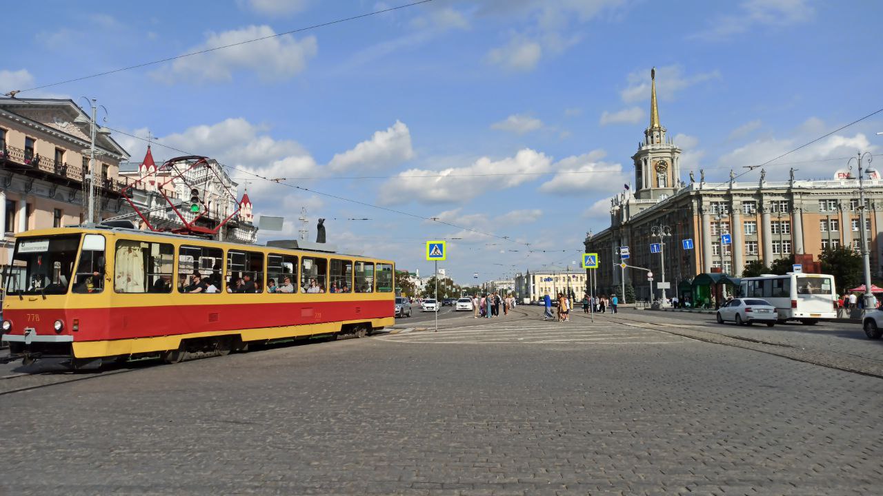 В Екатеринбурге общественный транспорт не будет работать в новогоднюю ночь В Екатеринбурге общественный транспорт не будет работать в новогоднюю ночь