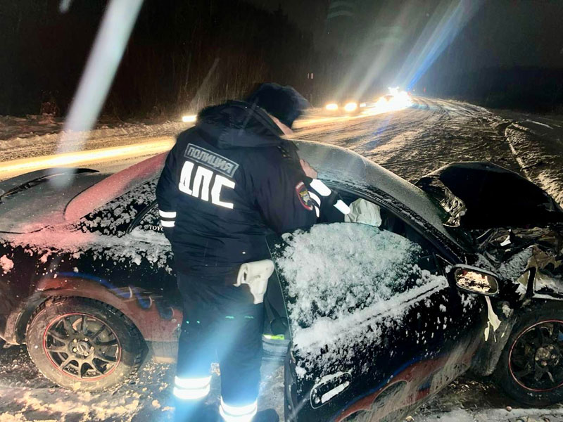 Ребенок попал в реанимацию после ДТП на дороге Верхняя Пышма — Невьянск | На трассе Верхняя Пышма — Невьянск в ДТП пострадал ребенок Ребенок попал в реанимацию после ДТП на дороге Верхняя Пышма — Невьянск | На трассе Верхняя Пышма — Невьянск в ДТП пострадал ребенок