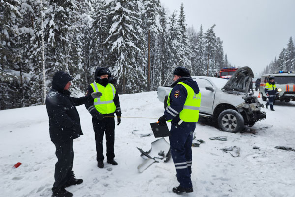 В Свердловской области в ДТП погиб водитель иномарки