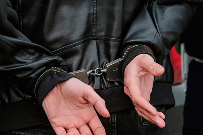 В Екатеринбурге транспортная полиция задержала мужчину из Челябинска, разыскиваемого за кражу велосипеда | В Екатеринбурге задержали ранее судимого жителя Челябинска, находившегося в федеральном розыске