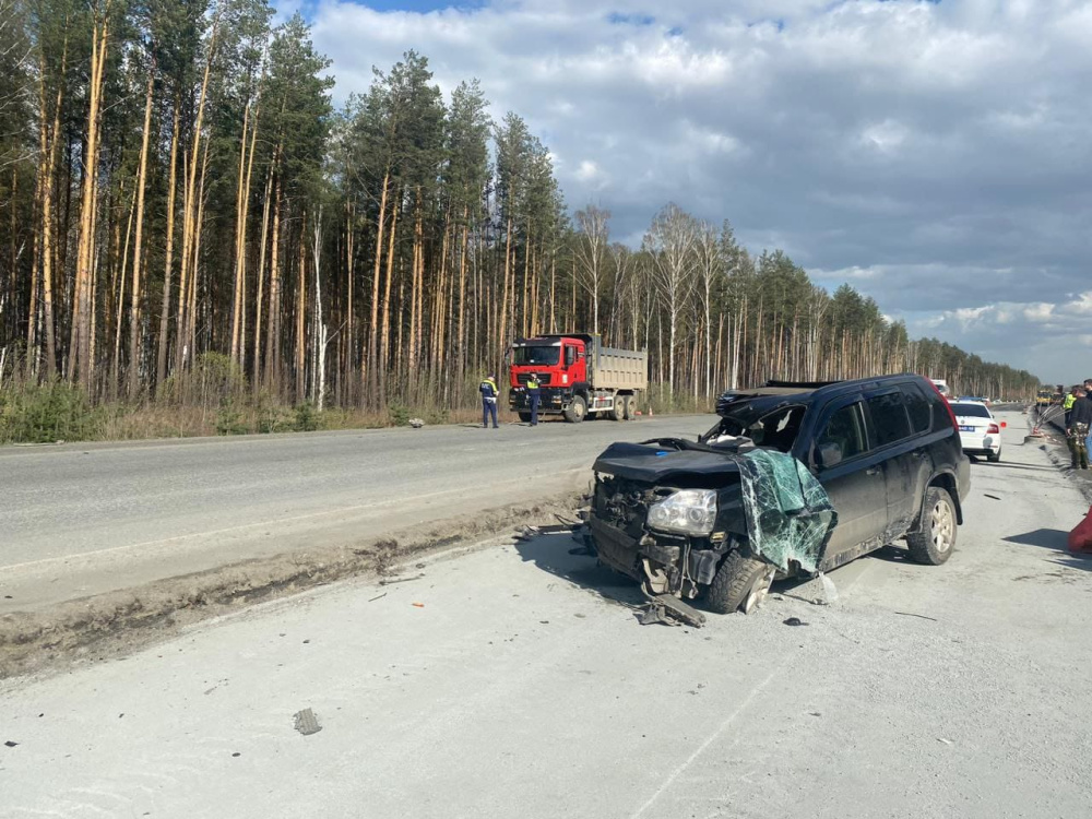 В Екатеринбурге госавтоинспекторы устанавливают обстоятельства ДТП, в котором пострадали два человека | В Екатеринбурге госавтоинспекторы устанавливают обстоятельства ДТП, в котором пострадали два человека В Екатеринбурге госавтоинспекторы устанавливают обстоятельства ДТП, в котором пострадали два человека | В Екатеринбурге госавтоинспекторы устанавливают обстоятельства ДТП, в котором пострадали два человека