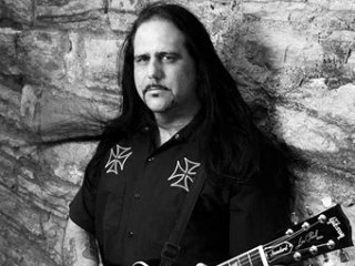 В США экс-гитарист Ministry скончался прямо во время концерта