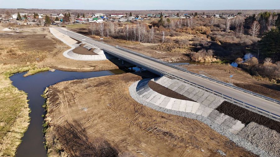 Новый мост через реку Тегень на Урале откроет доступ к трём деревням | В Свердловской области открыли новый мост через реку Тегень 
